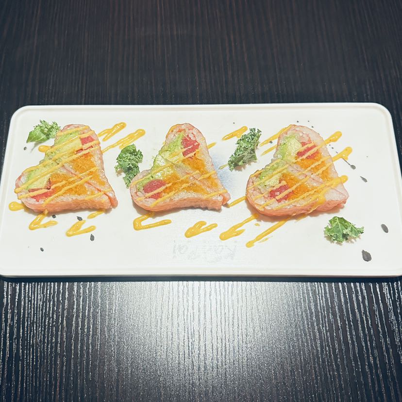 Pink Lady roll